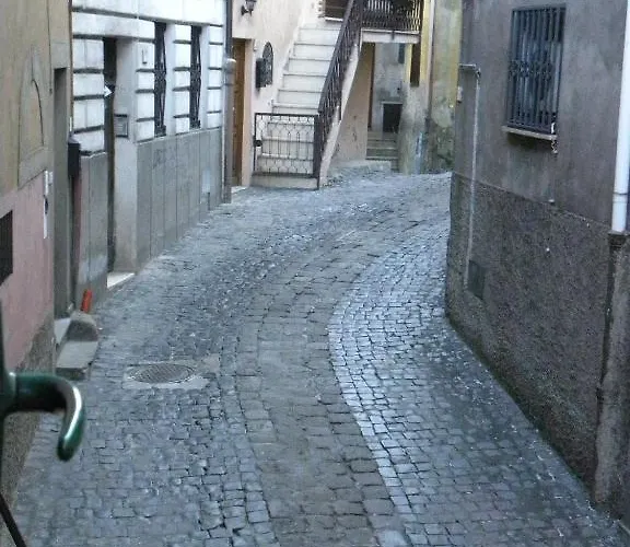 Acomodação com café da manhã  La Dei Castelli 3*